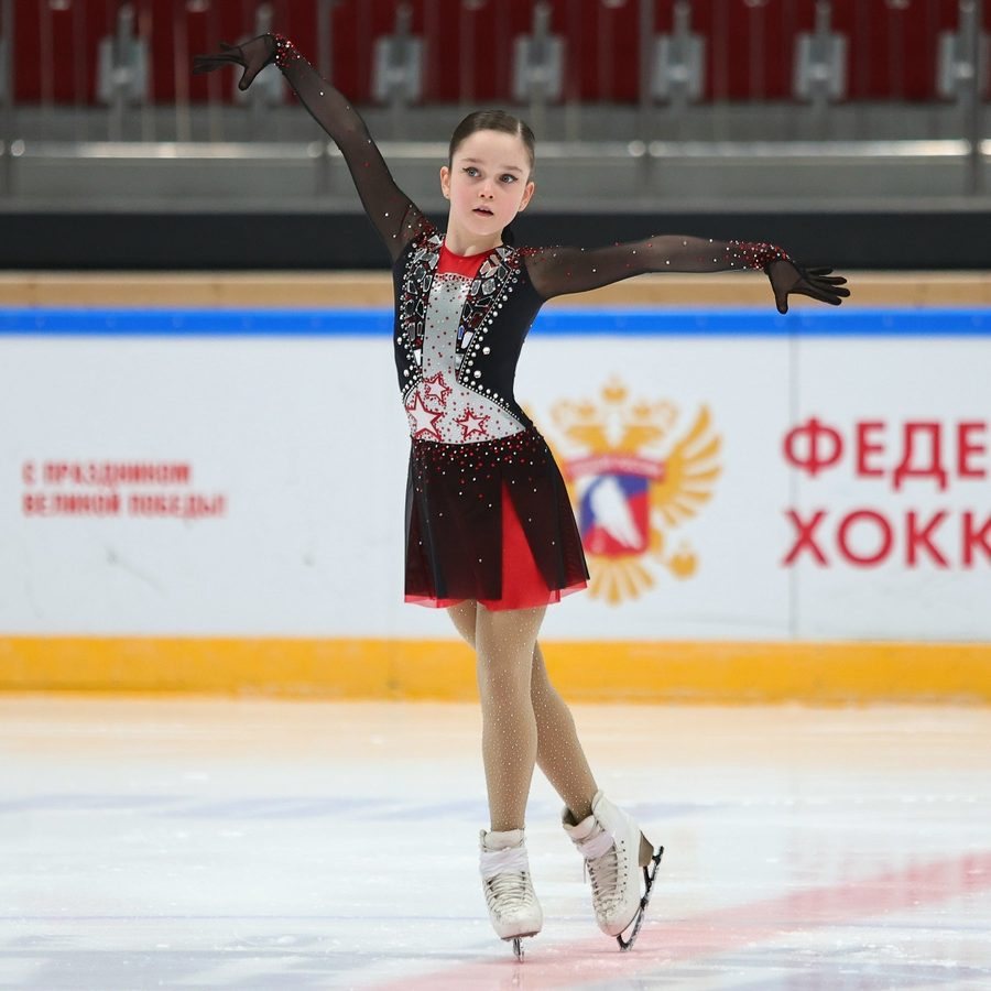 Продажа платья для фигурного катания 128/134